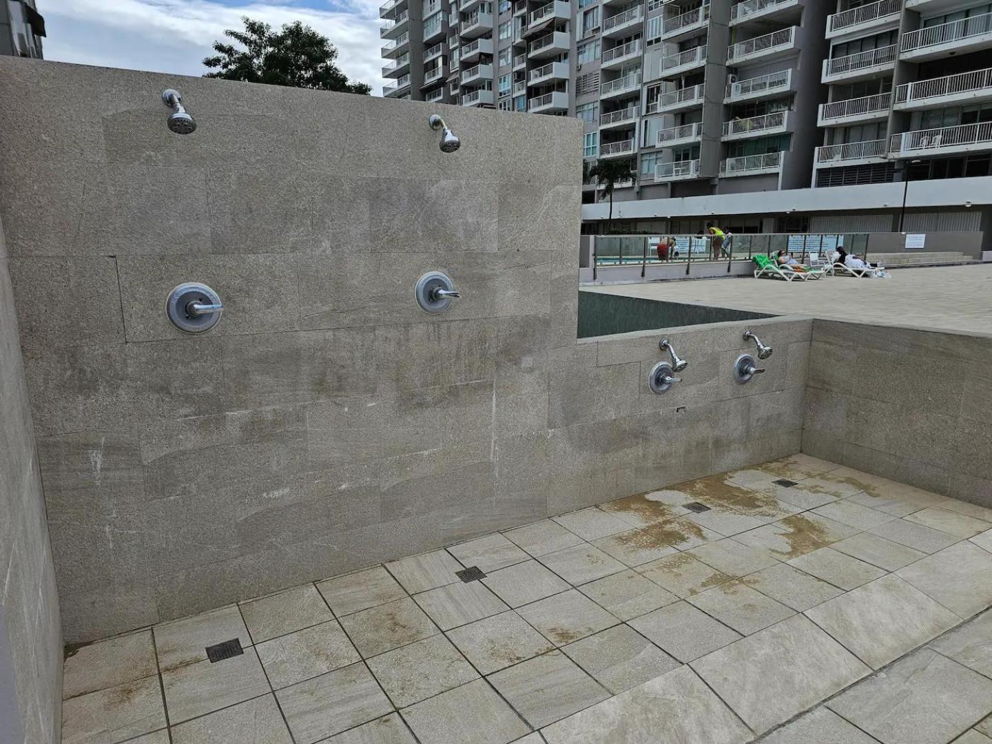 Steps From Foxwoods- Beachfront Retreat With Pools San Juan Exterior photo